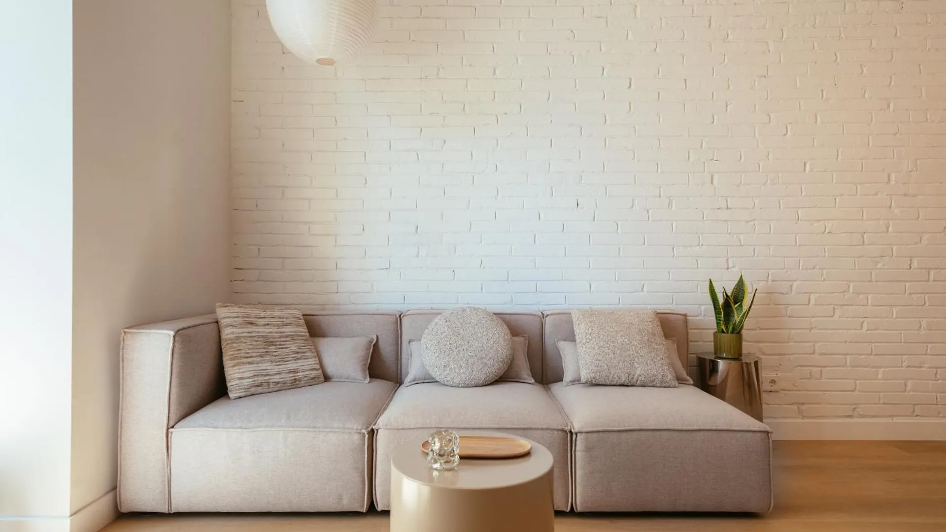 Newly Renovated Stylish Eixample - Great Location Apartamento Barcelona 0*,  Espanha