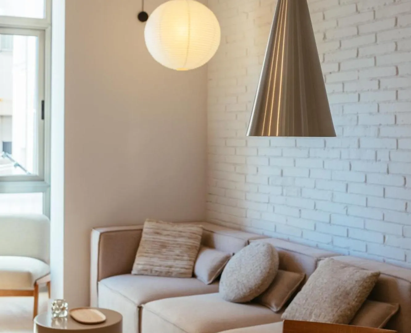 Newly Renovated Stylish Eixample - Great Location Apartment Barcelona